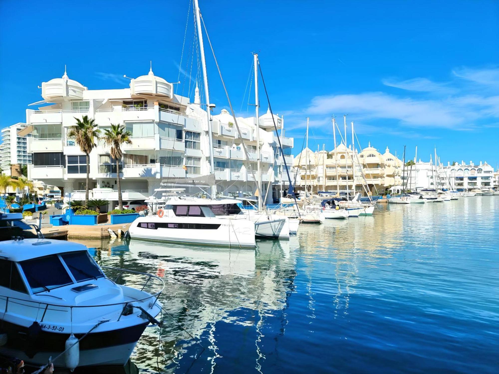 Estudio Las Naciones Bellavista Benalmádena Kültér fotó